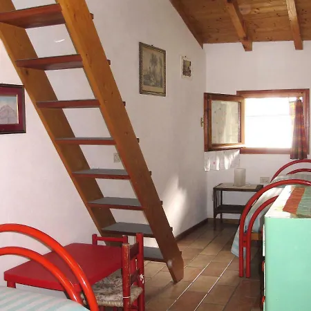 Locazione Turistica Casa Maresi 아파트 바레나